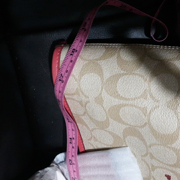 Coach Tote - Picture 8 of 9